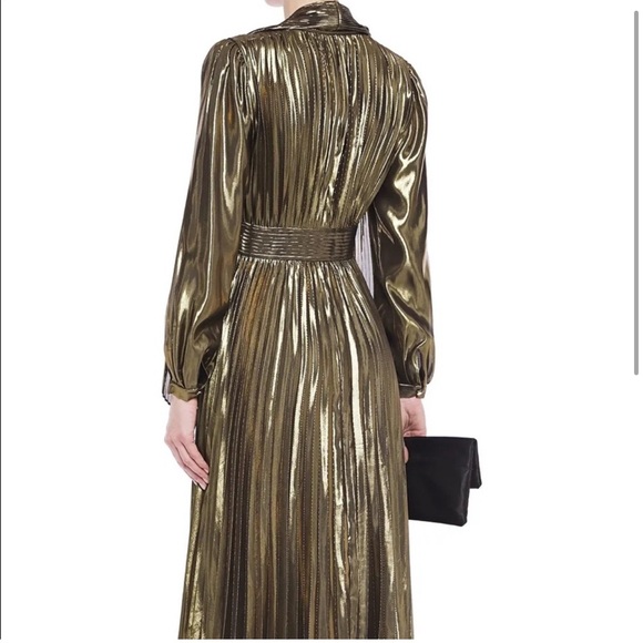 Equipment Macin Pleated Silk-Blend Lamé Midi Dress 8 - Picture 3 of 12